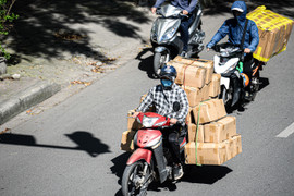 Dự báo thời tiết 18/8: Hà Nội nắng nóng, Nam Bộ có mưa rào và dông