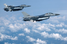 Mỹ đồng ý để Đan Mạch và Hà Lan gửi F-16 tới Ukraine