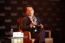 Đầu tư cho công nghệ và thay đổi mô hình đầu tư để duy trì tăng trưởng ngành bán lẻ