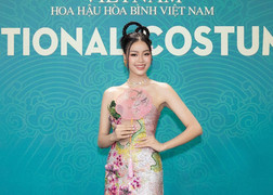 Ý Nhi vắng mặt, Á hậu Đào Hiền và Minh Kiên vai trần hút mắt