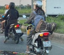 Biển số xe máy kiểu 'trời sinh một cặp' trùng hợp đến kỳ lạ