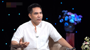 Diễn viên Trung Dũng: 'Tôi thất tình lần đầu ở tuổi 45, cuộc sống đảo lộn chỉ sau một đêm’