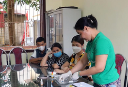 Bộ Y tế yêu cầu tạm dừng hoạt động nhóm 'bông hồng đen'