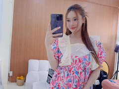 Nhã Phương khoe bụng bầu 7 tháng, nhan sắc ngày càng thăng hạng