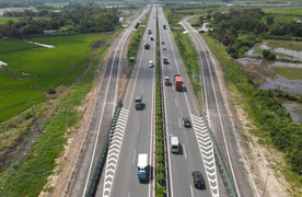 Có được dừng xe trên cao tốc?