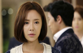 Chồng cũ cứ xía vào chuyện đời tư khiến tôi rất khó có người đàn ông khác