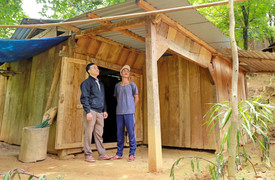 Tiền dành cho đồng bào dân tộc thiểu số 'nằm im' trong kho bạc: Người nghèo đổ nợ khi dựng nhà mới