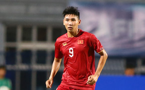 HLV Hoàng Anh Tuấn đau đầu với dàn trụ cột U23 Việt Nam