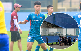 HLV Troussier ra quy định mới, sân tập U23 Việt Nam xuất hiện điều chưa từng có