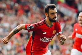 Man Utd ngược dòng thắng Nottingham Forest