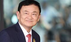 Sức khỏe đáng lo ngại, ông Thaksin phải tiếp tục nằm viện