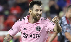 Tạp chí Vogue vinh danh áo đấu của Messi