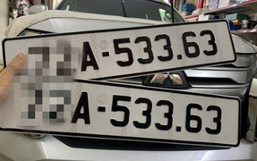 Ô tô có được lắp hai biển số dài không?