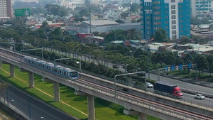Cận cảnh tàu Metro số 1 chạy thử toàn tuyến 