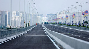 Diện mạo cây cầu 2.500 tỷ đồng bắc qua sông Hồng trước ngày thông xe