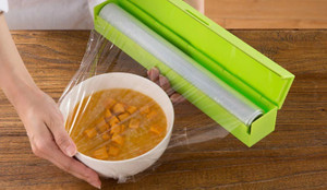 Những sai lầm khi dùng màng bọc thực phẩm