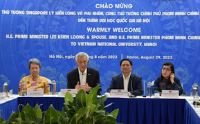 Thủ tướng Phạm Minh Chính và Thủ tướng Lý Hiển Long thăm Đại học Quốc gia Hà Nội