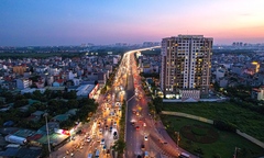 Cầu Vĩnh Tuy hết cảnh ùn tắc giờ cao điểm