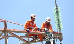 Đề xuất tính giá điện bao gồm khoản lỗ của EVN