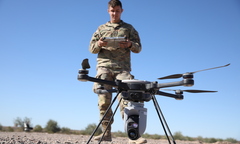 Mỹ muốn phát triển UAV bầy đàn đối phó Trung Quốc