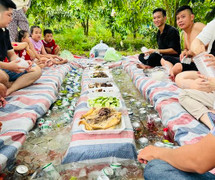 Mâm nhậu độc lạ kiểu 'đại gia miệt vườn'