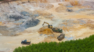 Doanh nghiệp 'chiếm' đất khai thác mỏ trái phép ở Huế: Sai phạm nối sai phạm