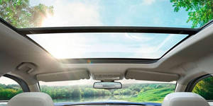 Có nên mua ô tô có cửa sổ trời toàn cảnh?