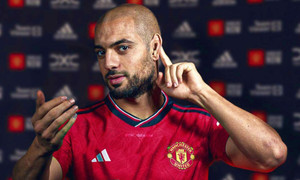 Man Utd đón thêm Sofyan Amrabat giờ chót chuyển nhượng
