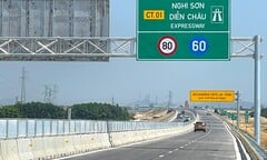 Ngày đầu thông xe cao tốc Nghi Sơn - Diễn Châu: Đường thông thoáng 