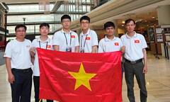 4 học sinh Việt Nam giành huy chương Olympic Tin học quốc tế 2023