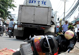 Những tài xế ác bấm còi xe theo kiểu lấy mạng người