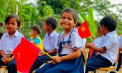 Lễ khai giảng bình dị, vắng tiếng trống khai trường trên núi Ngọc Linh