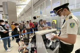 Các hãng hàng không thông tin ban đầu về tiếp viên nghi buôn lậu tinh dầu cần sa