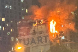 Hà Nội: Cháy quán trà chanh ở đường Láng