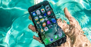 Điện thoại dính nước phải làm thế nào?