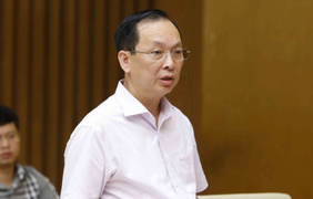 Phó Thống đốc: Ngân hàng đang phải 'chữa bệnh thừa tiền'