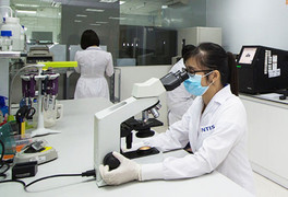 Người đàn ông có với vợ hai con, 10 năm sau mới biết mình vô sinh