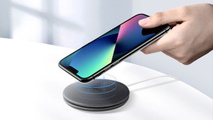 Sạc không dây có làm hỏng điện thoại không?