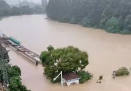 Trung Quốc: Lượng mưa kỷ lục trên 526 mm, Thâm Quyến xả lũ hồ chứa giữa đêm