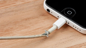 Đây là lý do cáp sạc Apple thường xuyên bị đứt