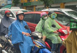 Dự báo thời tiết TP.HCM hôm nay 10/9: Mưa rào và dông nhiều nơi