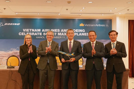 Vietnam Airlines ký mua 50 tàu bay Boeing 737 Max trị giá 10 tỷ USD
