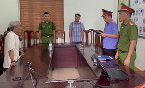 Cụ ông ‘nổ’ quen biết lãnh đạo, lừa xin việc để chiếm đoạt tiền