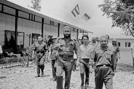 Fidel Castro - Nguyên thủ đầu tiên và duy nhất đến thăm vùng chiến sự Việt Nam