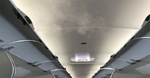 Vì sao máy bay phun hơi sương mỗi khi cất, hạ cánh?