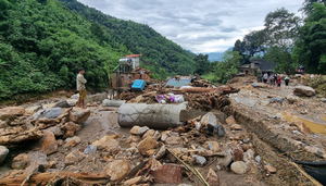 Người dân trắng tay sau lũ ống ở Sa Pa mong được giãn nợ