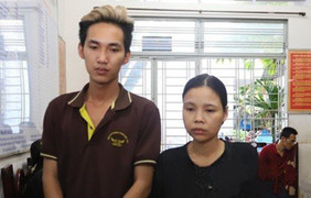 Bắt 'tú bà' chuyên dụ các thiếu nữ chụp ảnh khỏa thân rồi khống chế, ép bán dâm