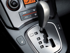 Dấu hiệu nhận biết xe gặp sự cố hộp số