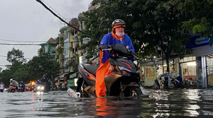 Dự báo thời tiết TP.HCM hôm nay 18/9: Chiều tối mưa rào và dông 