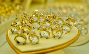 Giá vàng hôm nay 20/9: Kim loại quý chững lại chờ tín hiệu mới của Fed